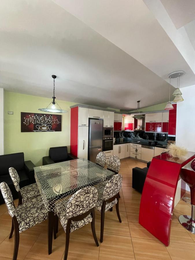 Seaview Golden Penthouse Apartment ซารานเดอ ภายนอก รูปภาพ