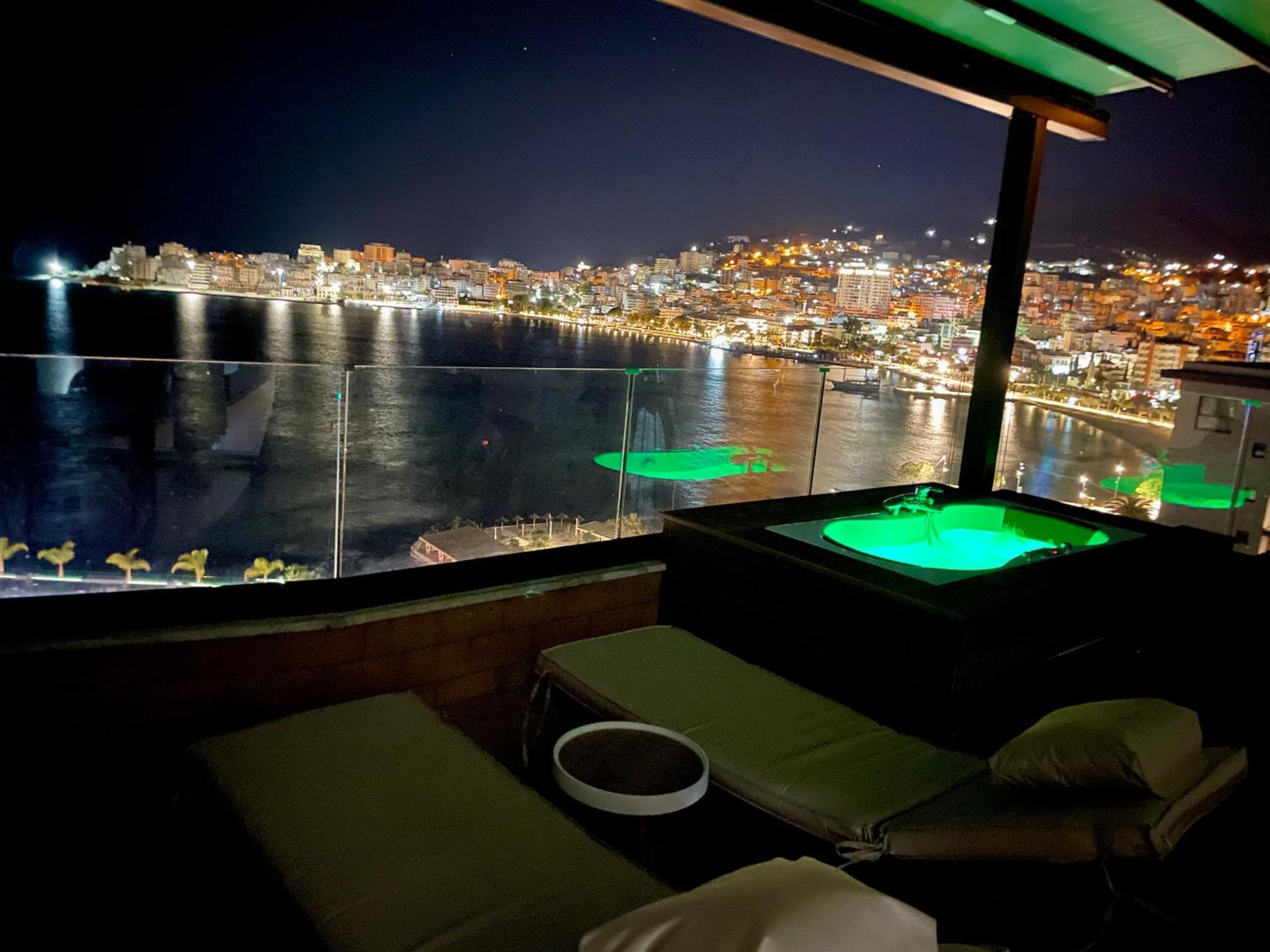 Seaview Golden Penthouse Apartment ซารานเดอ ภายนอก รูปภาพ